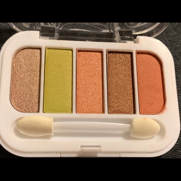 Pacifica Eyeshadow palette - Picture 2 of 4